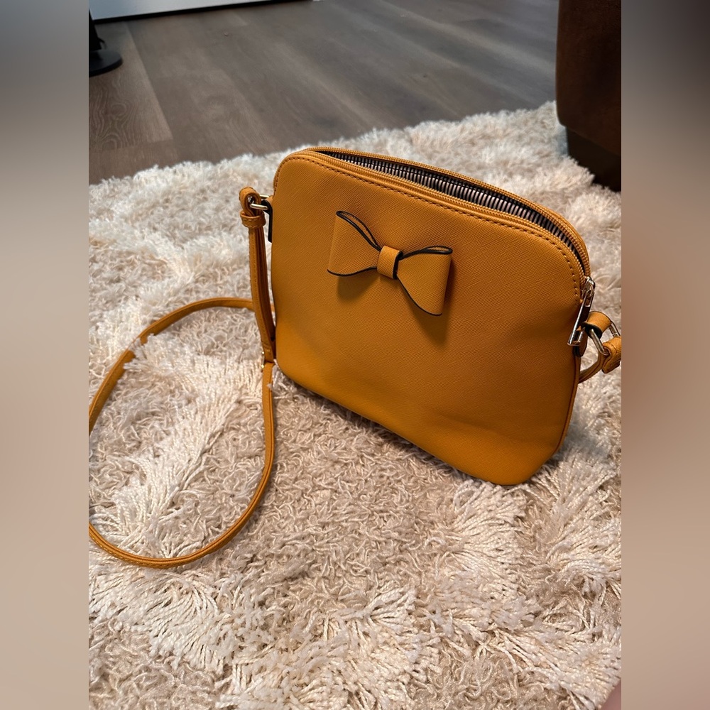 Mustard crossbody purse